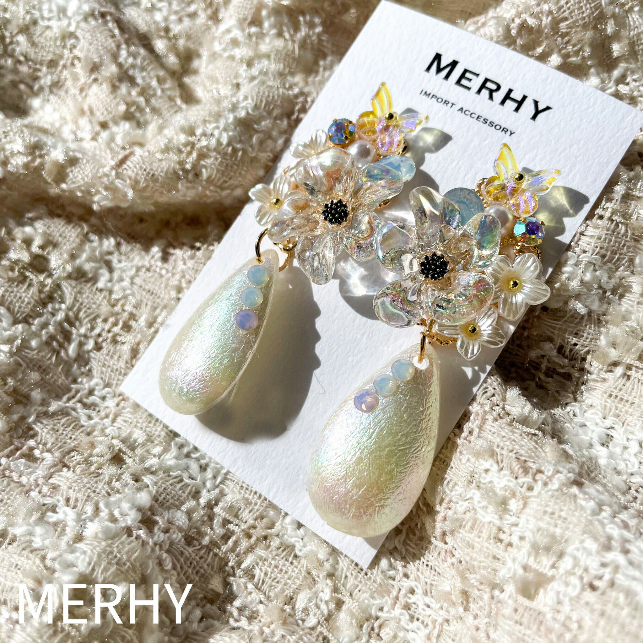 Royal ME44 オーロラ ピアス バタフライ 蝶 フラワー 花 大ぶり 華やか 揺れる セレモニー 結婚式 ウエディング 二次会 お呼ばれ プレ花 デイリ...