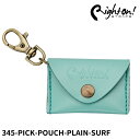 RightOn! STRAPSのピックケース「PICK POUCH PLAIN」です。 ピックポーチは、ピックがどこにあるかを明確にして、一度に複数のピックを運ぶことができる優れものです！ケースはボタンで簡単に開け閉めができます。100%動物素材を使わず、フェイクレザーを使用しました。天然素材よりも多くのカラーやスタイルを可能にするだけでなく、環境保全にも貢献します。 イタリア製のベルベットを使用した、上品な質感はストラップのワンポイントとして、さりげないおしゃれと落ち着いた大人な雰囲気を演出します。バッグやキーホルダー、ベルトループなどに取り付け可能で、500円玉を5枚収納可能なので、フェスやスタジオ練習など財布をすぐに取り出せない時なども便利にご使用いただけます。 【仕様】 ■ブランド：Right On! STRAPS ■機種：PICK POUCH PLAIN ■色：SURF ■ポケットサイズ：約60mm×約40mm ※表示サイズは多少の誤差、個体差のある場合があります。 ※製品の仕様及びデザインは改良のため予告なく変更することがあります。 ※ディスプレイの設定などなどにより色調が実物と異なる場合がございますが、ご購入後に思った色と違うなどでのキャンセルはご遠慮下さい。 【宅配便ご希望の方】はこちらの商品を一緒にカートにお入れください。RightOn! STRAPSについて RightOn! STRAPS（ライトオン！ストラップス）は、スペインでファッションブランドを手がけるGilcar社のブランドとして、2012年に生まれました。Gilcar社はDiesel、Zara、Massimo Dutti、Mango、Desigual、Adolfo Dominguez、Carolina Herrera等の国際的なブランドのベルト、バッグ、ブレスレットを始め、多岐にわたる革製品を作っております。品質に厳しいアパレル市場に製品を供給してきた歴史は40年以上に渡ります。 Right On! STRAPS ピックケース PICK POUCH PLAIN ピックポーチプレイン SURF RightOn! STRAPSのピックケース「PICK POUCH PLAIN」です。 ピックポーチは、ピックがどこにあるかを明確にして、一度に複数のピックを運ぶことができる優れものです！ケースはボタンで簡単に開け閉めができます。100%動物素材を使わず、フェイクレザーを使用しました。天然素材よりも多くのカラーやスタイルを可能にするだけでなく、環境保全にも貢献します。 イタリア製のベルベットを使用した、上品な質感はストラップのワンポイントとして、さりげないおしゃれと落ち着いた大人な雰囲気を演出します。バッグやキーホルダー、ベルトループなどに取り付け可能で、500円玉を5枚収納可能なので、フェスやスタジオ練習など財布をすぐに取り出せない時なども便利にご使用いただけます。 【仕様】 ■ブランド：Right On! STRAPS ■機種：PICK POUCH PLAIN ■色：SURF ■ポケットサイズ：約60mm×約40mm ※表示サイズは多少の誤差、個体差のある場合があります。 ※製品の仕様及びデザインは改良のため予告なく変更することがあります。 ※ディスプレイの設定などにより色調が実物と異なる場合がございますが、ご購入後に思った色と違うなどでのキャンセルはご遠慮下さい。 ※店頭及び他のショッピングサイトでも販売を致しておりますので、ご注文頂くタイミングによっては売り切れの場合がございます。ご注文時に売り切れの場合は、お取り寄せにお時間を頂くこととなります。予めご了承下さい。