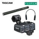 【セット内容】TASCAM マイクアダプター CA-XLR2D-F/SENNHEISER ガンマイク MKE-600/30cm マイクケーブル ミラーレスカメラ対応XLRマイクアダプター(FUJIFILM用) スタッフのコメント： 【セットの特徴】 商品紹介や喋り系の動画で定番となっているゼンハイザーのガンマイク MKE-600をお付けしたガンマイク付きセットです。CA-XLR2D-Fのガンマイクホルダー部分にも取り付け確認済みです。 【マイクアダプターの特徴】 今とっってもホットなカメラ・FUJIFILMカメラに対応するカメラアダプター「CA-XLR2d-F」です。発売時点ではFUJIFILM X-T4、FUJIFILM X-S10、FUJIFILM X-H2S、FUJIFILM GFX100Sに対応。最新のカメラは対応カメラリストをご確認のうえ、ご購入下さいませ。対応機種を使用した場合、電子接点経由で音声をデジタル出力できます。電源も電子接点経由での供給も可能。 録音機能は無く、マイクプリアンプとファンタム供給機能に特化したマイクアダプターで、TASCAMのフールドレコーダー&quot;DR-701D&quot;よりも軽量となっております。ファンタムを送ったり、マイクプリアンプとしてのみ使う方にはCA-XLR2dがオススメ。 なかでも、マイクプリアンプの質の良さは重要なポイント。CA-XLR2d側でマイクの音量を稼ぐことでゲインの確保とS/Nの向上が期待できます。カメラ内蔵のマイクプリはスペースと消費電力の制約がありホワイトノイズが大きい製品も少なくありません。本製品はマイクの入力に特化した設計でプリアンプ自体のノイズが低くなっています。おすすめは、カメラ側の入力レベルは小さめに、CA-XLR2D側の増幅レベルを大きくするセッティング。 【製品チェックレビュー】 SONYとPanasonicのミラーレス一眼を使っているので、アナログ出力モデルでテストをしました。 結果は歴然。一言で言うと音が良くなった！一番の違いはS/N比。ホワイトノイズが軽減できました。本製品の最大の強みはキャノン入力にあると思うので、ガンマイクやコンデンサーマイクを使う時には本製品を使いたいと思いました。使ってみて、電池の減りが予想以上に早く驚きましたが、それだけマイクプリに電力を供給しているという事。音に拘るため納得の仕様です。電池は入手しやすい単三電池に対応。 【オススメ用途】 ・高品質なガンマイクやコンデンサーマイク、あるいはSHURE SM7Bのようなローゲインなマイクを使ってビデオ撮影される方 ・インタビューでマイクを2本使用する方 ・今までPA用のミキサーをカメラに繋いでいた方 【ご案内】 ・本製品はミキサーです。録音機能はありません。 ・ステレオミニ入力とキャノン入力は同時使用ができません。ご注意下さい。 ■主な仕様 INPUT 1/2端子 XLR/PHONE コンボジャック INPUT 3端子 3.5mm(1/8&quot;) ステレオミニジャック ※プラグインパワー対応 ヘッドホン/カメラ出力(アンバランス) 3.5mm(1/8&quot;) ステレオミニジャック※ヘッドフォン/カメラ出力兼用 端子は1つ 電源 単3形電池2本 (アルカリ乾電池、ニッケル水素電池またはリチウム乾電池) レコーダー機能 無し オーディオインターフェイス機能 対応カメラとのデジタルオーディオインターフェイス 出力チャンネル 1ステレオ ■メーカーサイトより FUJIFILM Kit CA-XLR2d-F 富士フイルム株式会社のデータ通信対応ホットシューに適合した本機のホットシュー接続に関して同社と共同開発し、高い親和性を実現。 ご確認ください。 ※製品の仕様及びデザインは改良のため予告なく変更することがあります。また、モニタの設定などにより色調が実物と異なる場合がございます。ご購入後に思った色と違うなどでのご返品はお受けできません。詳細画像