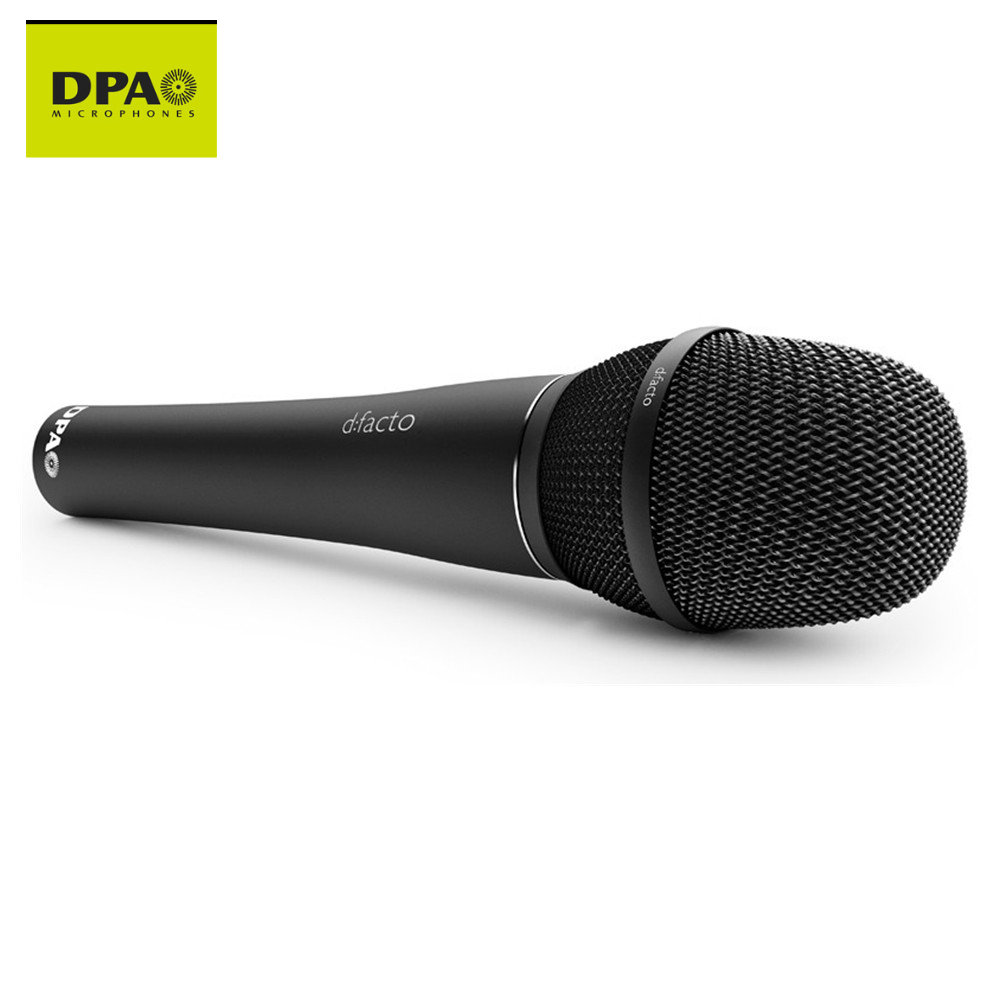 自然で色づけのない音質を実現 d:facto ボーカルマイクロホン ■ボーカル用に開発されたコンデンサー型の高品位カプセル「MMC4018V」を搭載。自然で色づけのない音質を実現。 ■XLR3ピン端子を装備しているワイヤードモデル。 ■セパレーションに優れており、多彩な音源が混在するライブステージでもボーカルを鮮明に収音。 ■コンデンサー型ながら最大音圧レベル160dB SPLを実現。透明感のある繊細な女性ボーカルから、ハードなロックまで多彩なジャンルの音楽に対応。 ■ポップノイズ軽減のため三重構造のプロテクショングリッドを搭載しているほか、カートリッジ付近にはハンドリングノイズを軽減するショックマウント機構を施しています。 ■激しいステージパフォーマンスなどの過酷なライブSR環境でもノイズを最小限に抑え、目的の音のみをクリアに再現。 ■マイクロホン本体はDPA Microphones の5 年間保証対象。 ■別売りのワイヤレス用アダプターを組み合わせることで、ワイヤレスシステムのハンドヘルド型送信機用マイクヘッドとしても使用可能。 スペック 指向特性 超単一指向性 形式 プリポラライズド・コンデンサー型 周波数レンジ 20Hz〜20kHz、HPF80Hz 周波数レンジ(±2dB、12cm) 100Hz〜16kHz（3dBソフトブースト@12kHz） 感度(±2dB、1kHz) −46dB re 1V/Pa 等価雑音レベル(Aウェイト) 19dB(A) re. 20μPa 全高調波歪率(THD) 1%以下（139dB SPL、ピーク) ダイナミックレンジ(代表値) 120dB 最大音圧レベル 160dB 出力インピーダンス 100Ω 電源 ファンタムDC48V±4V/2mA コネクター XLR3ピン 寸法・質量 φ52×全長205mm、309g セット内容 ■マイク本体×1 ・超単一指向性カプセル(MMC4018V) ・グリル、黒(DUA0710) ・ワイヤード用アダプター(FAADPA2B) ■マイクホルダー(DUA0715) ■キャリングポーチ ご確認ください。 ※製品の仕様及びデザインは改良のため予告なく変更することがあります。また、モニタの設定などにより色調が実物と異なる場合がございます。ご購入後に思った色と違うなどでのご返品はお受けできません。 ※相性/趣向の不一致による返品・交換は承ることができません。■ボーカル用に開発されたコンデンサー型の高品位カプセル「MMC4018V」を搭載。自然で色づけのない音質を実現。 ■XLR3ピン端子を装備しているワイヤードモデル。 ■セパレーションに優れており、多彩な音源が混在するライブステージでもボーカルを鮮明に収音。 ■コンデンサー型ながら最大音圧レベル160dB SPLを実現。透明感のある繊細な女性ボーカルから、ハードなロックまで多彩なジャンルの音楽に対応。 ■ポップノイズ軽減のため三重構造のプロテクショングリッドを搭載しているほか、カートリッジ付近にはハンドリングノイズを軽減するショックマウント機構を施しています。 ■激しいステージパフォーマンスなどの過酷なライブSR環境でもノイズを最小限に抑え、目的の音のみをクリアに再現。 ■マイクロホン本体はDPA Microphones の5 年間保証対象。 ■別売りのワイヤレス用アダプターを組み合わせることで、ワイヤレスシステムのハンドヘルド型送信機用マイクヘッドとしても使用可能。 スペック 指向特性 超単一指向性 形式 プリポラライズド・コンデンサー型 周波数レンジ 20Hz〜20kHz、HPF80Hz 周波数レンジ(±2dB、12cm) 100Hz〜16kHz（3dBソフトブースト@12kHz） 感度(±2dB、1kHz) −46dB re 1V/Pa 等価雑音レベル(Aウェイト) 19dB(A) re. 20μPa 全高調波歪率(THD) 1%以下（139dB SPL、ピーク) ダイナミックレンジ(代表値) 120dB 最大音圧レベル 160dB 出力インピーダンス 100Ω 電源 ファンタムDC48V±4V/2mA コネクター XLR3ピン 寸法・質量 φ52×全長205mm、309g セット内容 ■マイク本体×1 ・超単一指向性カプセル(MMC4018V) ・グリル、黒(DUA0710) ・ワイヤード用アダプター(FAADPA2B) ■マイクホルダー(DUA0715) ■キャリングポーチ
