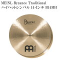 MEINL Byzance Traditional シリーズ マイネル ハイハットシンバル 14インチ 本商品は、MEINL Byzance Traditional シリーズの「B14MH」です。 両面全体をレイジング(音溝)加工しています。 そのサウンドは温かみがあり、なめらかでリッチ。 スタジオスタンダードともいえる不動の定番シリーズがこのトラディショナルです。 アイテムによって、Thin、Medium Thin、Medium、Heavyの設定が有り、ウエイトのバリエーションが最も多く選択の範囲が広いのも特徴です。 BYZANCE全体での比較では、他のシリーズよりウエイトがしっかりと有り、ターキッシュシンバルならではの深みあるダークな倍音とともに、綺麗なトーンとサステインが広がります。 14”ハイハットは粒立ち、トーン、音量ともに絶妙なバランスでデザインされており、レコーディング、ライブ、スタジオ等、最も多く使用されているハイハットです。 【ご確認下さい】 ※お使いのモニタ環境により、商品画像の色合いが異なる場合がございます。 思っていたものと違う等の理由での返品はお受け致しかねます。予めご了承下さい。 初期不良が発生した場合は対応致します。 製品の仕様及びデザインは改良のため予告なく変更することがあります。マイネル ハイハットシンバル 本商品は、MEINL Byzance Traditional シリーズの「B14MH」です。 両面全体をレイジング(音溝)加工しています。 そのサウンドは温かみがあり、なめらかでリッチ。 スタジオスタンダードともいえる不動の定番シリーズがこのトラディショナルです。 アイテムによって、Thin、Medium Thin、Medium、Heavyの設定が有り、ウエイトのバリエーションが最も多く選択の範囲が広いのも特徴です。 BYZANCE全体での比較では、他のシリーズよりウエイトがしっかりと有り、ターキッシュシンバルならではの深みあるダークな倍音とともに、綺麗なトーンとサステインが広がります。 14”ハイハットは粒立ち、トーン、音量ともに絶妙なバランスでデザインされており、レコーディング、ライブ、スタジオ等、最も多く使用されているハイハットです。 【ご確認下さい】 ※お使いのモニタ環境により、商品画像の色合いが異なる場合がございます。 思っていたものと違う等の理由での返品はお受け致しかねます。予めご了承下さい。 初期不良が発生した場合は対応致します。 製品の仕様及びデザインは改良のため予告なく変更することがあります。