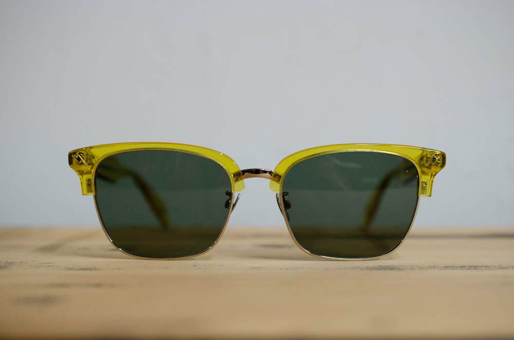 [ Mr.CASANOVA ] STOMP4 / Clear Yellow×Silver / Green Smoke Lens