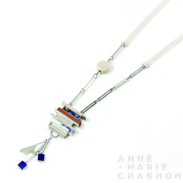大ぶり で 個性的 な デザイン ロング ネックレス 金属アレルギーを起こしにくい素材でお肌にやさしい アンマリーシャニョン ブランド レディース アクセサリー シルバー メタリック ブルー 青 セラミック 大振り インポート N°25 コレクション