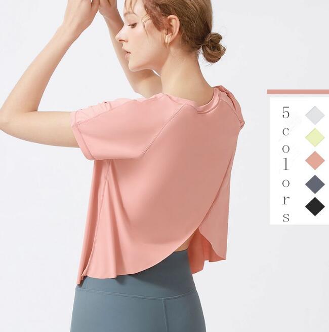 ヨガトップ半袖ヨガtシャツ大きいサイズスポーツシーンに最適な半袖tシャツスリット入り伸縮性スポーツ..