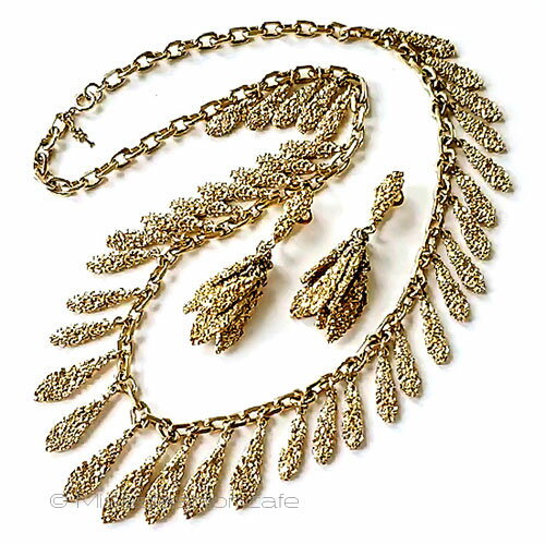 トリファリ　ネックレス＆イヤリング　セット　Trifari　Vintage・ヴィンテージ　コスチュームジュエリー　アンティーク　アクセサリー　【海外直輸入USED品】ギフト　プレゼント　パーティー