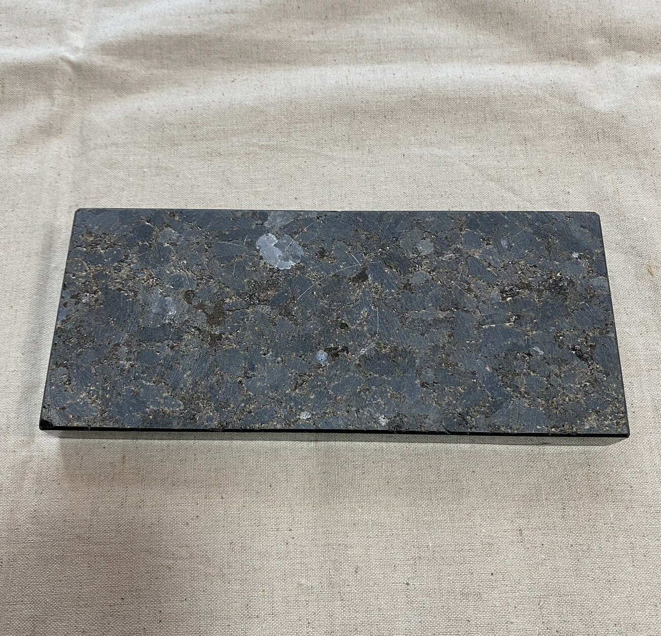 天然石オーディオボード　エメラルドパール　197×85×18ミリ 1枚　210914-04n即納対応品　現品売り 自社工場製造