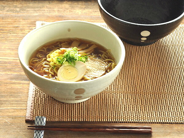 食器 和食器 おしゃれ ラーメン どんぶり 水玉ドットラーメン丼 モダン ラーメン鉢 美濃焼 アウトレット カフェ風 電…