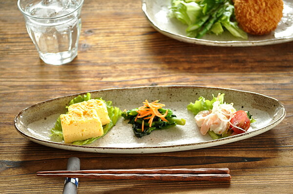 食器 和食器 おしゃれ 皿 さんま皿 渕茶うのふ粉引サンマ皿 モダン 焼き物皿 美濃焼 オードブル皿 秋刀魚皿 アウトレット カフェ風 電子レンジ対応 食洗機対応