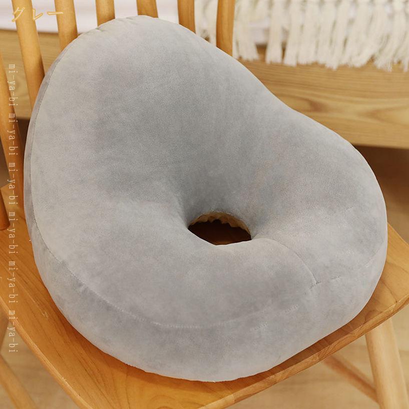 300円OFFクーポン 座椅子 低反発 クッション 椅子 軽量 コンパクト ソファ チェアクッション フロアクッション オフィス用クッション 座面クッション 腰枕 座れる 腰当て 車用 イス用クッション 座面クッション 可愛い mi-ya-bi [2]