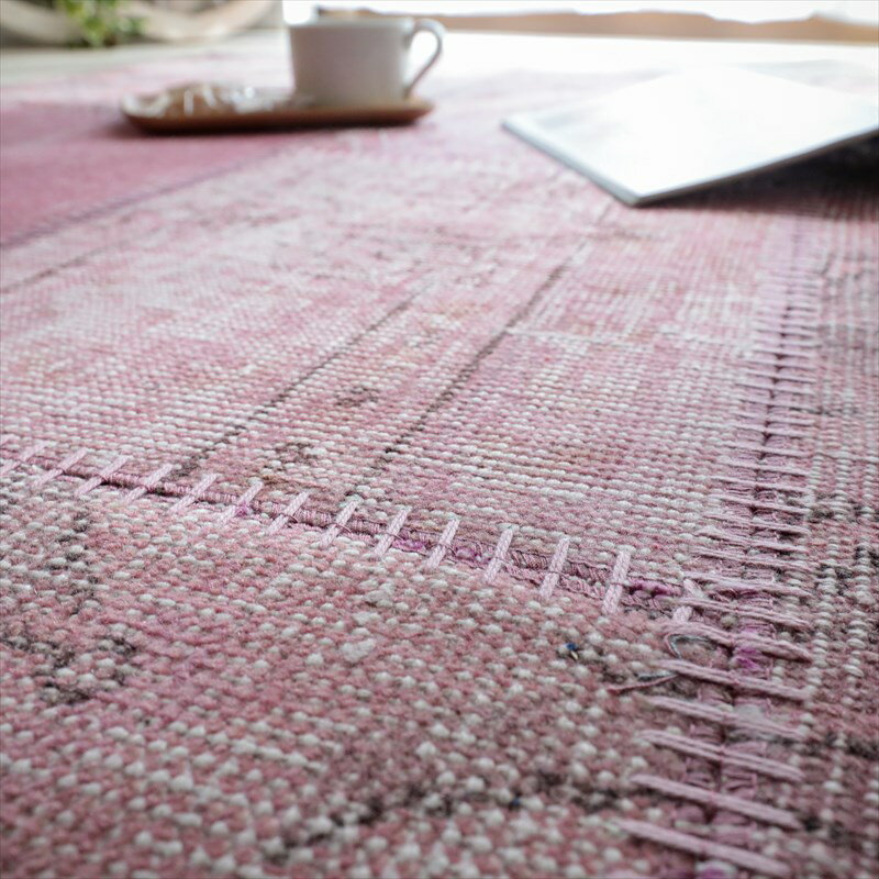 【 !ポイント10倍! 39ショップ 期間限定 8/19 20:00〜8/23 1:59 】 ラグ マット 長方形 おしゃれ ピンク 240x340cm ビンテージパッチワークラグ HOT対応 ビンテージ 北欧 モダン シンプル デザイン かわいい かっこいい