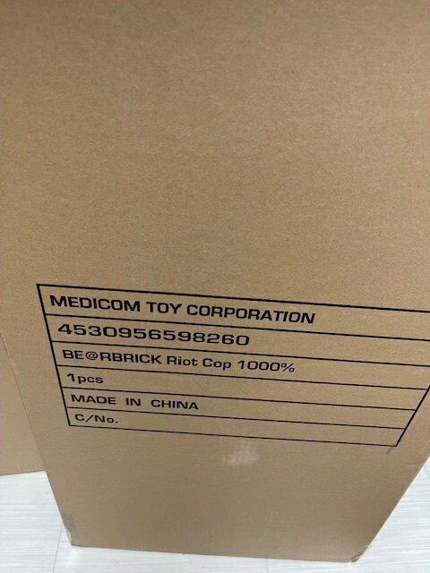 乐天商城 - 【MEDICOM TOY/メディコムトイ/ベアブリック/BE@RBRICK/RIOT COP 1000%/リオット コップ/4530956598260】