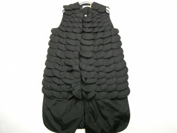 【MONCLER/モンクレール/GENIUS/ジーニアス/NOIR KEI NINOMIYA/ノワール ケイ ニノミヤ/IRIDIUM/ナイロンベスト/ドレス/ロングベスト】【レディース/2019SS/春夏/999/ブラック/フラワー/花/黒】【サイズ1 (S-M)】【48201-05-C0040】