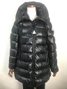 【ブランド】 MONCLER(モンクレール) 【モデル】 SUYEN GIUBBOTTO/スイエン フード付きダウンコート/ダウンジャケット/ダウンパーカー(レディース) 093-1B20000-53052 【素材】 表地:ナイロン100%...