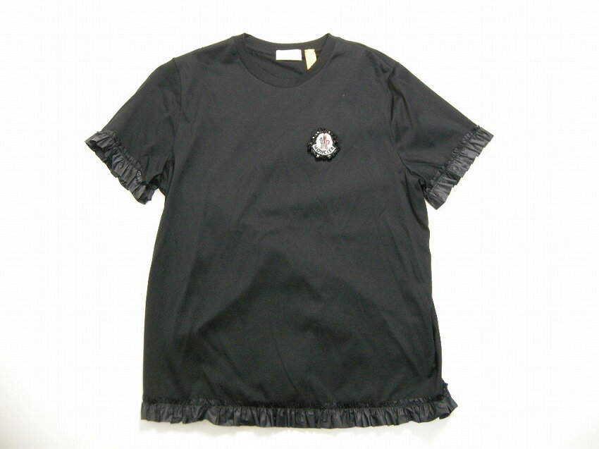 【MONCLER/モンクレール/GENIUS/ジーニアス/SIMONE ROCHA/シモーンロシャ/シモーネ/T-SHIRT GIROCOLLO/ビジューワッペン付きフリル裾 Tシャツ/TEE/半袖/カットソー/ドレス/レディース/2020SS/春夏/999/ブラック/黒/サイズS/L ゆったりめ】【8C702-00-8390X】