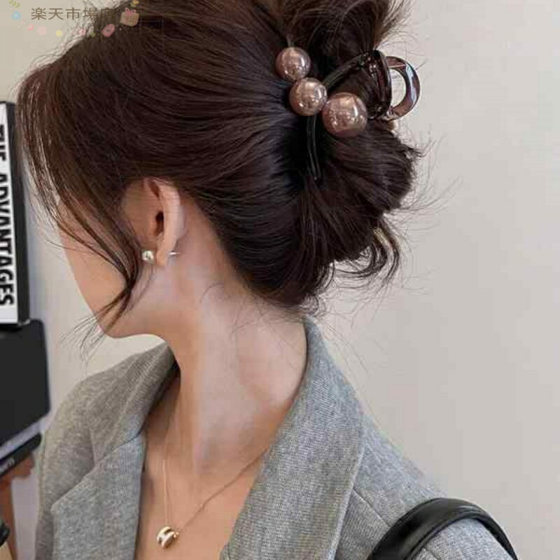 樂天商城 - 【楽天スーパーSALE】ヘアクリップ レディース パール バナナクリップ 中サイズ 春夏 サメクリップ 後頭部 高級感 ヘアアクセサリー アクリル 手作り 優雅 ライン ファッション 通勤 女性用