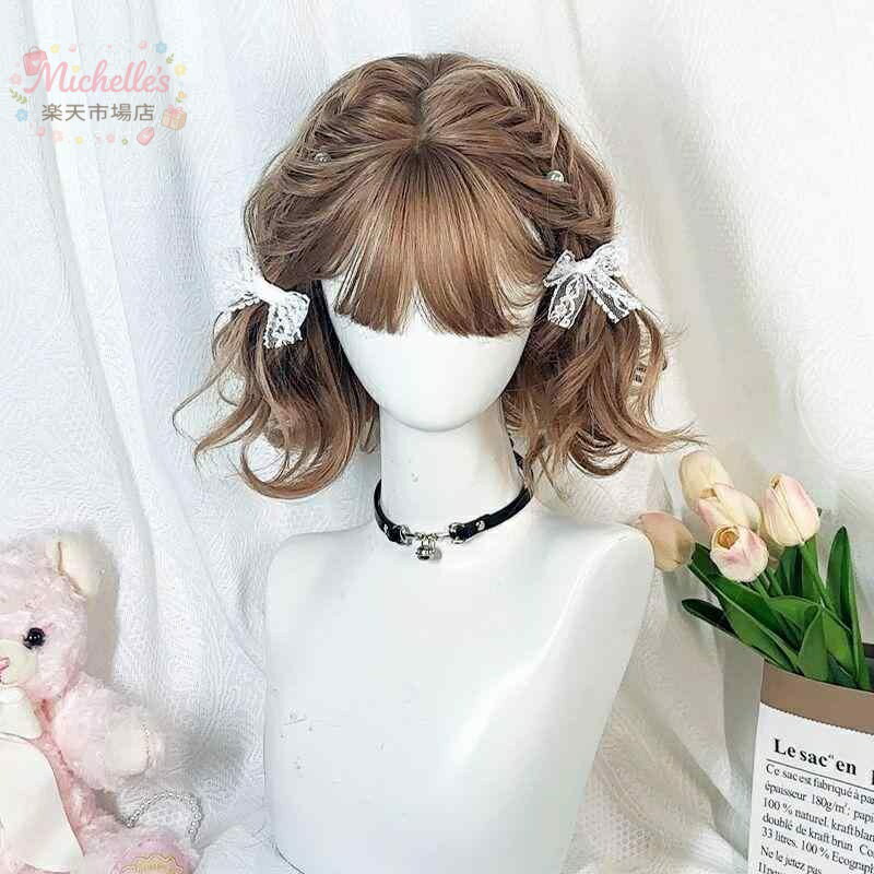 樂天商城 - ウィッグ かつら レディース 女性用 フルウィッグ 自然な ショートヘア ショートカール 前髪ぱっつん ロリータ コスプレ 日常使い 耐熱ファイバー 韓国風 オルチャン かわいい ミルクティーベージュ