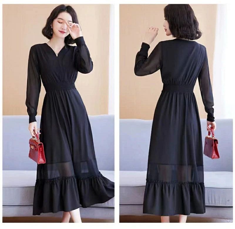 ブラック ワンピース 黒 40代 結婚式 葬儀服 無地 長袖 シアー袖 ミモレ丈 Vネック無地 ハイウエストロ..