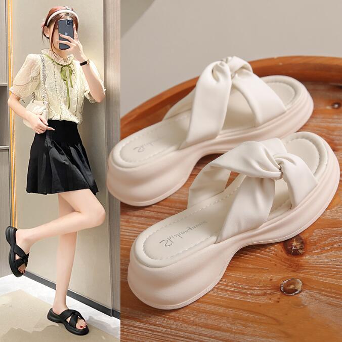 ビー サンダル インスタ大人気 おしゃれ 疲れにくい コンフォートサンダル 軽量 厚底サンダル 歩きやすい レディース ミュール