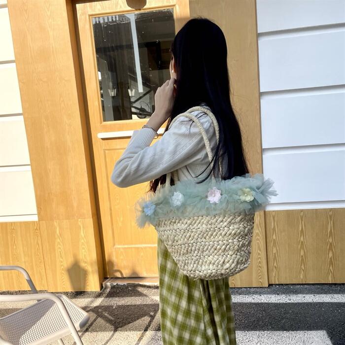 手 カゴバッグ 肩掛け 小さめ 籠バッグ 鞄 サマーバッグ 浴衣バッグ 花 レース チュール付き レディース バケツ型 トートバッグ