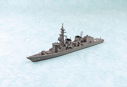 ■商品説明第一線で活躍する海上自衛隊　護衛艦「たかなみ」を1/700スケールでプラスチックモデルキット化。要点を抑えたパーツ構成で、シンプルで組み立て易く、かつ的確に再現できます。2020年代に実施されたロービジ塗装も再現可能。カラー塗装図、デカールが付属します。〈艦種〉護衛艦〈国籍〉日本■商品スペックメーカー：青島文化教材社シリーズ：1/700 ウォーターラインシリーズ発売時期：2024年11月スケール：1/700JAN：4905083067505