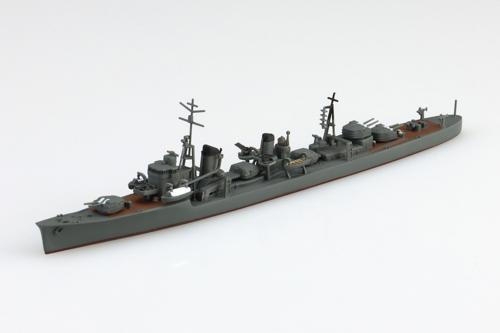 ■商品説明アオシマのウォーターラインがより精密になってリニューアル！！1/700ウォーターラインシリーズ　今月のリニューアルは航空母艦「雲龍」を筆頭に、水上機母艦「千歳」、駆逐艦「秋雲」を発売！！高角砲、機銃や艦載艇、水上機などの艤装パーツを新たに考証し、設計。金型にはスライド機構を多数設けることにより、1/700スケールの緻密さを正確に再現しました。より精密に生まれ変わったウォーターラインシリーズをお届けします。長らく「夕雲型駆逐艦」に分類されていた「陽炎型駆逐艦」19番艦「秋雲」を1/700スケールのプラスチックモデルキット化。要点を抑えたパーツ構成で、シンプルで組み立て易く、かつ的確に再現できます。主砲や魚雷発射管など各種艤装を新設計で追加しました。1/700スケールの精密感や緻密さをうまく表現しています。●スライド金型を使用し、緻密かつ精密なモールドを実現！！●主砲等の武装を中心に、各種艤装をアップデート！！新金型でリニューアルした艤装パーツ12.7cm連装砲C型九二式61cm四連装魚雷発射管九六式25mm連装機銃九六式25mm三連装機銃九四式爆雷投射機掃海具(パラベーン)二二号電探一三号電探方位探知機90cm探照灯7mカッター7m内火艇クオートラントダビットラジアルダビット錨〈艦種〉駆逐艦〈国籍〉日本■商品スペックメーカー：青島文化教材社スケール：1/700JAN：4905083069615■備考金型追加※画像は試作品です。実際の商品とは異なる場合がございます。※リニューアル後もシリーズNo.は継続します。ご予約、ご購入時には内容を確認することをお勧めします。
