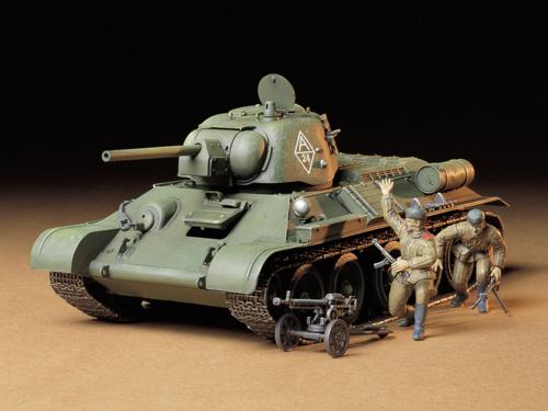 ■商品説明【ソビエトの生産能力も伝わる、T34戦車バリエーション】第二次世界大戦において、ドイツ軍機械化部隊のロシア侵攻を食い止め、さらにロシアを勝利に導いた傑作中戦車T34。数あるT34シリーズの中でも、1943年、チェリヤビンスクのキーロフ工場で生産されたものが、T34/76チェリヤビンスクです。最も大きな特徴は、砲塔の側面と上面を一体に鋳造した、丸みを帯びた一体鋳造鋼砲塔を採用したことてす。さらにこの砲塔には車長用のほかに装填手用のハッチが設けられ、ペリスコープやピストルポートも付けられています。加えて、トランスミッションの改良も行われ、それまでの4速から5速になるとともに、各部の信頼性も増しました。T34/76チェリヤビンスクに採用された新砲塔生産の技術は、その後のスターリン重戦車の生産に生かされたのです。■商品スペックメーカー：タミヤ品番：35149スケール：1/35JAN：4950344993291■備考【模型要目】1/35スケールのプラスチックモデル組立てキットです。★第二次世界大戦で活躍したソビエトの傑作戦車T34シリーズの中でも、一体鋳造の砲塔を持つT34/76チェリヤビンスクをモデル化。全長192mm、全幅88mm。★独特の一体鋳造の砲塔は荒れた鋳造肌までリアルに再現。★砲身は上下動可能。またローダーズハッチ、コマンダーズハッチは開閉選択式。★キルティングジャケット着用の人形2体付き。★スダレブサブマシンガン、「PTRD-41」対戦車ライフルをセット。さらに移動用の木製車輪に乗せられた「DShk-38」ディグチャレブ重機関銃もモデル化しました。写真はキットを組み立て、塗装したものです