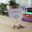 可愛いブタちゃんのメモホルダー woobia ウービア 子豚 かわいいメモクリップ 名刺 デスク 贈り物 置物 可愛い リアル インテリア 動物 卓上 雑貨 プ...