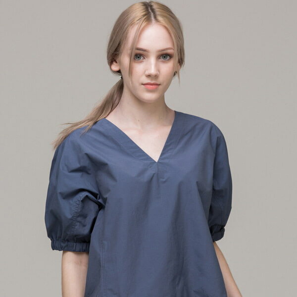  TOP Oversized Hidden Placket Scrub Women's Top Lite Blue±˥ե...