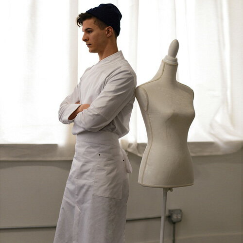 コットンとポリの高伸縮素材できめ細かく編み上げエプロン☆Side big pocket waist apron White #AA1957☆ユニフォームデザイナー専門ブランド a.mont☆飲食店・ホテル・サービスユニフォーム 制…