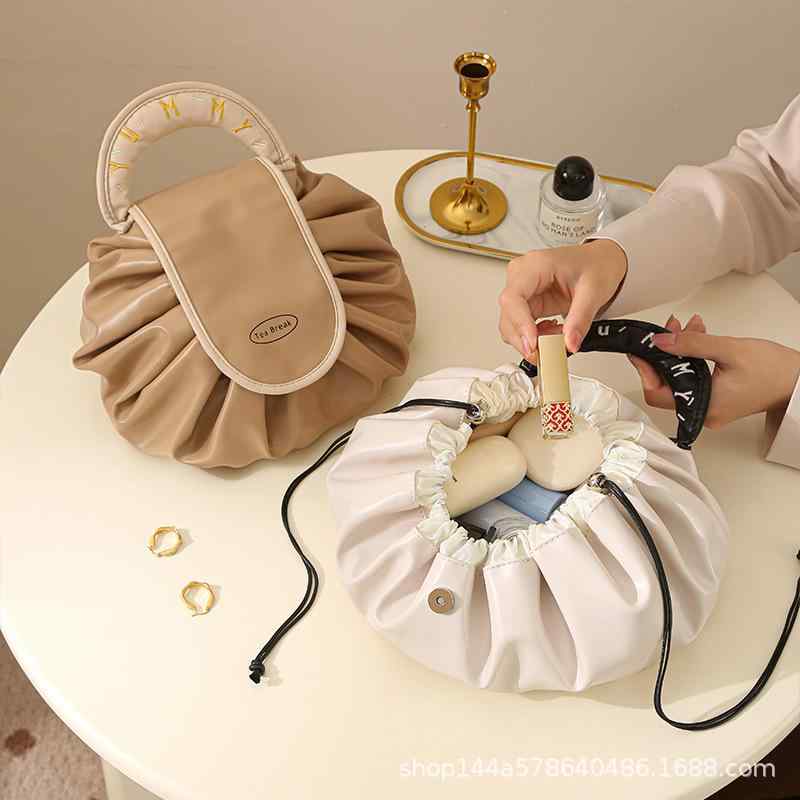 化粧ポーチ 大容量 防水 旅行用 洗面用品 収納袋 ベージュ ブラウン ピンク 無地 カジュアル 普段使い