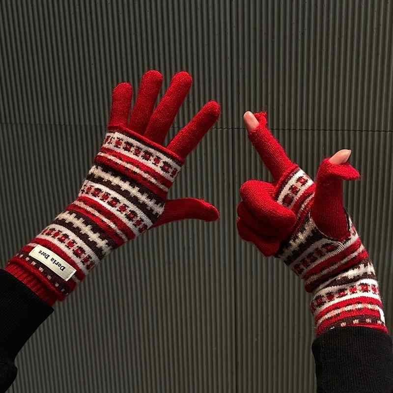 秋冬 コーデ レディース ファッション オシャレ アイテム カワイイ シンプル 大人カワイイ レトロ 2点 セット シンプル ジャガード ニット 暖かい ウール タッチ スクリーン 手