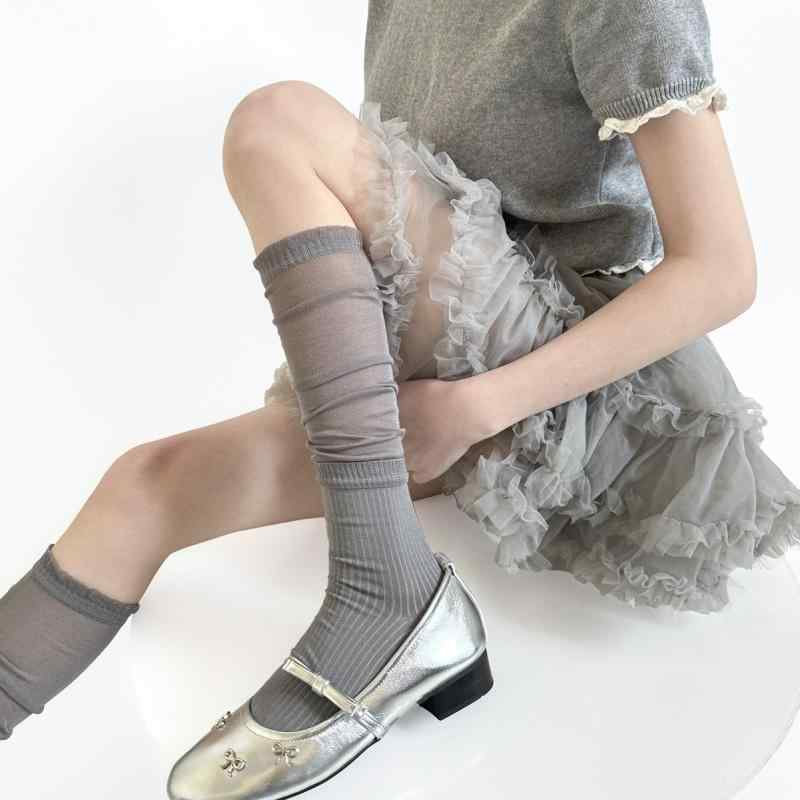 ソックス レディース 春夏 薄手 シアー 縦縞 切り替え ルーズソックス クルー丈 美脚 ナイロン サッカー生地 メロウフリル 日系 JK カジュアル 普段使い グレー ブラック ホワイト