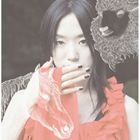 ミロク グリーン アンソロジー詳しい納期他、ご注文時はお支払・送料・返品のページをご確認ください発売日2008/2/13miroque / green anthologyグリーン アンソロジー ジャンル 邦楽J-POP 関連キーワード miroqueHEADZ、twinkle独自の音楽性と活動により注目を集める女性音楽家、miroqueのサード・アルバム。ドリーミーでファンタジックな彼女のサウンドの魅力はそのままに、よりアトモスフェリックにそしてより繊細に、ゲスト・ミュージシャンによるトンコリ、カリンバ、胡弓が彩りを添え、生楽器と電子音のしあわせな融合が音楽的な拡がりを深化させた作品。　（C）RS※こちらの商品はインディーズ盤のため、在庫確認にお時間を頂く場合がございます。 種別 CD JAN 4941135331095 収録時間 66分18秒 組枚数 1 製作年 2008 販売元 インディーズメーカー登録日2008/01/21