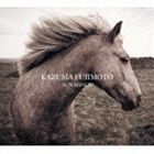 フジモトカズマ サン ダンス詳しい納期他、ご注文時はお支払・送料・返品のページをご確認ください発売日2011/6/8藤本一馬（ac-g） / SUN DANCEサン ダンス ジャンル ジャズ・フュージョン国内ジャズ 関連キーワード 藤本一馬（ac-g）工藤精（ac-b）岡部洋一（perc）オーガニック・ミュージック・シーンをリードする｀オレンジ・ペコー｀のギタリスト／コンポーザー｀藤本一馬｀の初となるソロ・アルバム。　（C）RSスリーブケース収録曲目11.海への祈り -prayer for the sea-(6:26)2.空のように -like a sky-(5:10)3.Harmony Ball(1:24)4.山の神様 -the god of the mountain-(7:31)5.やじろべえ 〜a balancing toy〜(5:46)6.こころの瞳 -eyes of the heart-(8:19)7.SUN DANCE(25:20)8.Blue Light(4:00) 種別 CD JAN 4543034028351 収録時間 64分01秒 組枚数 1 製作年 2011 販売元 スペースシャワーネットワーク登録日2011/03/25