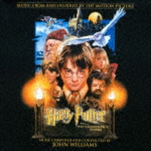 HARRY POTTER AND THE PHILOSOPHER｀S STONE MUSIC FROM AND INSPIRED BY THE MOTION PICTURE詳しい納期他、ご注文時はお支払・送料・返品のページをご確認ください発売日2016/8/24ジョン・ウィリアムズ（音楽） / オリジナル・サウンドトラック ハリー・ポッターと賢者の石HARRY POTTER AND THE PHILOSOPHER｀S STONE MUSIC FROM AND INSPIRED BY THE MOTION PICTURE ジャンル サントラ海外映画 関連キーワード ジョン・ウィリアムズ（音楽）映画史上に残る一大長編ファンタジー映画の金字塔となった＜ハリー・ポッター＞。シリーズの原点となる、記念すべき第1作のオリジナル・サウンドトラック。作曲＆指揮のジョン・ウィリアムズにとっても、スターウォーズと並ぶ代表作であり、今や、すべてのシネマ・クラシックの中でも名曲といえる作品。　（C）RS封入特典解説付収録曲目11.プロローグ(2:12)2.ハリーの不思議な世界(5:21)3.ベイビー・ハリーの到着(4:25)4.動物園への訪問＆ホグワーツからの手紙(3:22)5.ダイアゴン横丁とグリンゴッツ銀行(4:06)6.9と3／4番線とホグワーツへの旅(3:13)7.大広間への入場とバンケット(3:42)8.Mr.ロングボトム・フライズ(3:35)9.“ホグワーツよ永遠に!”＆動く階段(3:46)10.ノルウェー・リッジバックと季節の変わり目(2:47)11.クィディッチ・マッチ(8:28)12.ホグワーツのクリスマス(2:56)13.透明マントと図書館のシーン(3:15)14.フラッフィーのハープ(2:38)15.悪魔の罠と空飛ぶ鍵(2:20)16.チェス・ゲーム(3:48)17.ヴォルデモートの素顔(6:10)18.ホグワーツを離れる(2:13)19.ヘドウィグのテーマ(5:07) 種別 CD JAN 4943674249374 収録時間 73分32秒 組枚数 1 製作年 2016 販売元 ソニー・ミュージックソリューションズ登録日2016/07/01