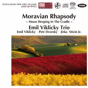 エミールビクリッキートリオ モラビアン ラプソディ ムーン スリーピング イン ザ クレイドル詳しい納期他、ご注文時はお支払・送料・返品のページをご確認ください発売日2024/10/23エミール・ヴィクリッキー・トリオ / モラヴィアン・ラプソディ〜ムーン・スリーピング・イン・ザ・クレイドル（ハイブリッドCD）モラビアン ラプソディ ムーン スリーピング イン ザ クレイドル ジャンル ジャズ・フュージョン海外ジャズ 関連キーワード エミール・ヴィクリッキー・トリオエミル・ヴィクリツキー（p）ペトル・ドボルスキー（cb）ジルカ・スティビン（ds）チェコのジャズピアニストの第一人者、エミル・ヴィクリツキーのヴィーナスレコードの第4弾。モラヴィアのフォークソングを題材にジャズピアノの深淵に挑戦するエミルのピアニズムが感動を呼び起こす。　（C）RSハイブリッドCD／紙ジャケット／録音：2024年4月 プラハ収録曲目11.黒と黄色の冒険(6:27)2.プレスブルグ，ドナウ川のそばで(6:39)3.モミの木の上で(6:31)4.ホワット・イズ・ゼア・トゥ・セイ(6:21)5.ムーン・スリーピング・イン・ザ・クレイドル(5:38)6.グレイ・ピジョン(6:25)7.トイズ(7:49)8.シンフォニエッタ・クラリネット・テーマ(6:50)9.チャンズ・ソング(4:51)10.愛の終わり(4:02)11.ヤンコが徴兵された時(7:21)12.玉川ブルース(6:23) 種別 CD JAN 4580051153390 収録時間 75分22秒 組枚数 1 製作年 2024 販売元 ポニーキャニオン登録日2024/08/27