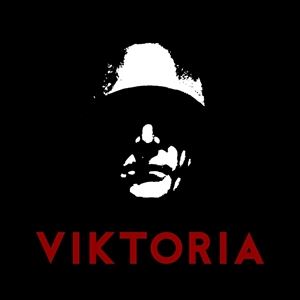 VIKTORIA詳しい納期他、ご注文時はお支払・送料・返品のページをご確認ください発売日2018/6/22MARDUK / VIKTORIAマーダック / ヴィクトリア ジャンル 洋楽ハードロック/ヘヴィメタル 関連キーワード マーダックMARDUKスウェーディッシュ・ブラックメタルの大ベテラン＝マーダックの最新作。3年ぶり14枚目となる今作『Viktoria』も威風堂々たる楽曲が並んでおり、ブラストビートが炸裂する疾風迅雷ファスト・チューンはもちろんスローテンポの楽曲も巧みに取り入れ緩急と起伏のある作品、生々しいドラムのサウンドも特徴だ。暴虐音の粉塵をこれでもかと浴びせてくれるハイレベルで妥協なきブラックメタル作品。※こちらの商品は【アナログレコード】のため、対応する機器以外での再生はできません。収録内容［Side A］1. Werwolf2. June 443. Equestrian Bloodlust4. Tiger I5. Narva［Side B］1. The Last Fallen2. Viktoria3. The Devil’s Song4. Silent Night 種別 LP 【輸入盤】 JAN 0190758504414登録日2018/05/01