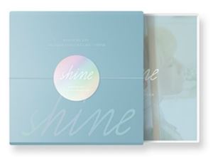 1ST SOLO CONCERT LIVE ： SHINE詳しい納期他、ご注文時はお支払・送料・返品のページをご確認ください発売日2018/8/23KIM SUNG KYU / 1ST SOLO CONCERT LIVE ： SHINEキム・ソンギュ / ファースト・ソロ・コンサート・ライヴ：シャイン ジャンル 洋楽アジアンポップス 関連キーワード キム・ソンギュKIM SUNG KYU”INFINITEのメンバーであるキム・ソンギュが入隊前にファンへ向けて行ったソロ・コンサート””SHINE””のスペシャルライヴアルバム!”関連商品K-POP 輸入盤 一覧はコチラ 種別 2CD 【輸入盤】 JAN 8804775095511登録日2018/08/14