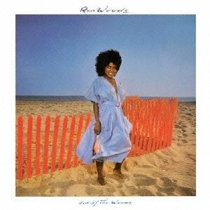 ウッズ レン フロム アウト オブ ザ ウッズ プラス3詳しい納期他、ご注文時はお支払・送料・返品のページをご確認ください発売日2013/12/25レン・ウッズ / フロム・アウト・オブ・ザ・ウッズ ＋3フロム アウト オブ ザ ウッズ プラス3 ジャンル 洋楽ソウル/R&B 関連キーワード レン・ウッズアース・ウインド＆ファイアのバック・ヴォーカルも務めていたレン・ウッズが1979年にリリースしたファースト・アルバムが世界初CD化。カリンバ系の女性ヴォーカルのなかでも、ハツラツとした爽快感、パンチの効いた歌唱法は秀逸。　（C）RS世界初CD化／輸入盤国内仕様／ボーナストラック収録／オリジナル発売日：1979年※こちらの商品はインディーズ盤のため、在庫確認にお時間を頂く場合がございます。封入特典解説付 種別 CD JAN 4988044949522 組枚数 1 製作年 2013 販売元 ディスクユニオン登録日2013/11/12