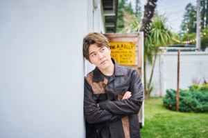 イリノミユ オドロキノコ2026/2/14 AM 7:59まで初回分予約受付中！詳しい納期他、ご注文時はお支払・送料・返品のページをご確認ください発売日2026/4/8関連キーワード：シングル入野自由 / 驚きの子（通常盤）オドロキノコ ジャンル アニメ・ゲーム国内アニメ音楽 関連キーワード 入野自由声優、舞台など多方面で活躍中！入野自由ニューシングルが発売！　（C）RS通常盤／同時発売豪華盤はCOZC-2310 種別 CD JAN 4549767364551 組枚数 1 製作年 2025 販売元 コロムビア・マーケティング登録日2025/12/18