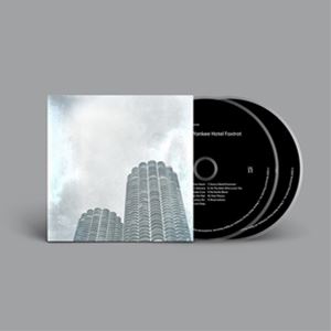 YANKEE HOTEL FOXTROT （EXPANDED EDITION）詳しい納期他、ご注文時はお支払・送料・返品のページをご確認ください発売日2022/9/16WILCO / YANKEE HOTEL FOXTROT （EXPANDED EDITION）ウィルコ / ヤンキー・ホテル・フォックストロット（エクスパンデッド・エディション） ジャンル 洋楽ロック 関連キーワード ウィルコWILCOウィルコがオルタナ・カントリーというジャンルを越え、アメリカを体現するロック・バンドへ成長した金字塔的アルバムが、発売20周年を記念し、スペシャル・エディションで蘇る!2CDエクスパンデッド・エディション。CD2枚からなる『YANKEE HOTEL FOXTROT （EXPANDED EDITION）』は、2022年最新リマスターのオリジナル・アルバムをCD1に、そしてアルバムの制作過程で生まれたアルバム収録曲の別ヴァージョンによって構成された“The Unified Theory of Everything“にボーナス・トラックを加えた全18曲をCD2に収録。CD2の楽曲は全て未発表音源となる。収録内容［Disc 1 ： Yankee Hotel Foxtrot （2022 Remaster）］1. I Am Trying to Break Your Heart2. Kamera3. Radio Cure4. War on War5. Jesus Etc.6. Ashes of American Flags7. Heavy Metal Drummer8. I’m the Man Who Loves You9. Pot Kettle Black10. Poor Places11. Reservations［Disc 2 ： The Unified Theory of Everything］1. I Am Trying to Break Your Heart （The Unified Theory of Everything Version）2. Kamera （The Unified Theory of Everything Version）3. Radio Cure （The Unified Theory of Everything Version）4. War on War （The Unified Theory of Everything Version）5. Jesus Etc. （The Unified Theory of Everything Version）6. Ashes of American Flags （Stravinsky Mix）7. Heavy Metal Drummer （The Unified Theory of Everything Version）8. I’m The Man Who Loves You （The Unified Theory of Everything Version）9. Pot Kettle Black （The Unified Theory of Everything Version）10. Poor Places （The Unified Theory of Everything Version）11. Reservations （The Unified Theory of Everything Version）12. Shakin’ Sugar （American Aquarium Version）13. Venus Stopped the Train （Here Comes Everybody Version）14. Remember to Remember （Hummingbird） （The Unified Theory of Everything Version）15. A Magazine Called Sunset （The Unified Theory of Everything Version）16. The Good Part （Here Comes Everybody Version）17. Not for the Season （Laminated Cat） （Here Comes Everybody Version）18. Cars Can’t Escape （Here Comes Everybody Version） 種別 2CD 【輸入盤】 JAN 0075597910629登録日2022/04/28