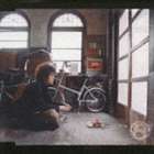 ブラウニーズ キミナシデ詳しい納期他、ご注文時はお支払・送料・返品のページをご確認ください発売日2001/7/11Brownies / 君なしで?キミナシデ ジャンル 邦楽J-POP 関連キーワード BrowniesBrowniesのデビュー・シングル。インディーズ時代の楽曲のリニューアル・ヴァージョン。C／Wには「トムのロック」「雷雨 午前3時（EU.RI.CA）」を収録。 （C）RS収録曲目11.君なしで?(3:28)2.トムのロック(4:06)3.雷雨 午前3時(4:44) 種別 CD JAN 4988004082641 収録時間 12分18秒 組枚数 1 製作年 2001 販売元 テイチクエンタテインメント登録日2006/10/20