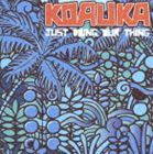 コアウカ ジャストドゥーイングアワーシング詳しい納期他、ご注文時はお支払・送料・返品のページをご確認ください発売日2009/4/22コアウカ / ジャスト・ドゥーイング・アワー・シング ※再発売ジャストドゥーイングアワーシング ジャンル 洋楽レゲエ 関連キーワード コアウカオアフ島一のパーティ・バンドの異名を持つ人気ジャワイアン（ハワイアン・レゲエ）バンド、コアウカのサード・アルバム。現地のFM局でヘヴィロテされる彼らの最大のヒット作であり、ロング・セラー・アルバムでもある一押し作品。　（C）RS初回発売日（08／05／28）封入特典解説歌詞対訳／プレゼントキャンペーンステッカー応募券収録曲目11.テイク・ユー・フォー・ア・ライド(3:15)2.アメイジング(4:08)3.アップ、ダウン・サイド・トゥ・サイド(3:29)4.ホワット・ドゥ・アイ・ドゥ(3:40)5.ケーン・ファイアー(4:07)6.ユア・フェイヴァリット・ソング(4:00)7.アイル・ビー・ゼア・フォー・ユー(3:19)8.カム・オン・イン(4:15)9.ネヴァー・ストップ(4:27)10.マン・オン・ザ・サイド(3:26) 種別 CD JAN 4988002544677 収録時間 38分06秒 組枚数 1 製作年 2008 販売元 ビクターエンタテインメント登録日2008/02/22