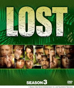 詳しい納期他、ご注文時はお支払・送料・返品のページをご確認ください発売日2012/8/22LOST シーズン3 コンパクトBOX ジャンル 海外TVサスペンス 監督 出演 マシュー・フォックスエヴァンジェリン・リリージョシュ・ホロウェイドミニク・モナハンイアン・サマーホルダーマギー・グレイスハロルド・ペリノーマルコム・デヴィッド・ケリーJ.J.エイブラムス製作総指揮、全世界で社会現象を引き起こしたサバイバル・サスペンス!ついに姿を現した“他のものたち”。彼らに選ばれ連れ去られたジャック、ケイト、ソーヤーは引き離され、別々に監禁されてしまう。そしてヘンリーと名乗ってハッチに囚われていた男の正体が明らかになるが…。シーズン3の全23話を収録した、特典ディスク付きの12枚組。コンパクトサイズの「海ドラ傑作選 第5弾」対象商品。封入特典ピクチャー・ディスク／クリアCDサイズケース／特典ディスク特典ディスク内容LOSTに影響を与えた本／トッド・マクファーレンによるLOSTのフィギュア／もうひとつのLOST：ビデオゲーム／『LOST』：ロケーションで／エヴァンジェリン・リリーによるスタッフ紹介／LOSTの1日／“他のものたち”の世界／ロックのナイフ投げ／フラッシュバック／未公開シーン関連商品海外ドラマLOST／ロストセット販売はコチラ 種別 DVD JAN 4959241925732 収録時間 990分 画面サイズ ビスタ カラー カラー 組枚数 12 製作年 2007 製作国 アメリカ 字幕 日本語 英語 音声 英語DD（5.1ch）日本語DD 販売元 ウォルト・ディズニー・ジャパン登録日2012/05/11
