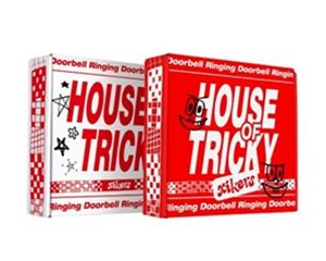 1ST MINI ALBUM ： HOUSE OF TRICKY： DOORBELL RINGING詳しい納期他、ご注文時はお支払・送料・返品のページをご確認ください発売日2023/3/31XIKERS / 1ST MINI ALBUM ： HOUSE OF TRICKY： DOORBELL RINGINGサイカース / 1STミニ・アルバム：ハウス・オブ・トリッキー：ドアベル・リンギング ジャンル 洋楽アジアンポップス 関連キーワード サイカースXIKERS新人10人組ボーイズグループ、XIKERS（サイカーズ）が1集ミニアルバムでデビュー!※バージョン2種あり（HIKERS ／ TRICKY VER）、ランダム出荷関連商品K-POP 輸入盤 一覧はコチラ 種別 CD 【輸入盤】 JAN 8804775254765登録日2023/03/10