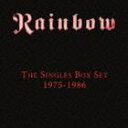 THE SINGLES BOX SET 1975-1986詳しい納期他、ご注文時はお支払・送料・返品のページをご確認ください発売日2014/3/26レインボー / レインボー・シングル・ボックス・セット 1975-1986（完全限定生産盤）THE SINGLES BOX SET 1975-1986 ジャンル 洋楽ハードロック/ヘヴィメタル 関連キーワード レインボーディープ・パープルの中心メンバーでもあった看板ギタリストのリッチー・ブラックモアが、1975年に結成したレインボー初のシングル・コレクション・ボックス。本国イギリスをはじめ、アメリカ、日本、ドイツなどでリリースされた19枚の7インチ・シングルに最新（2014年時）リマスタリングを施し復刻。　　（C）RS完全限定生産盤／輸入盤国内仕様／スリーブケース／スペシャル・ボックス／リマスタリング封入特典歌詞対訳付／ライナーノーツ／32Pブックレット収録曲目11.銀嶺の覇者(3:59)2.へび使い(4:32)21.スティル・アイム・サッド(3:55)2.王様の神殿(4:43)31.銀嶺の覇者(4:38)2.へび使い(4:32)3.もしもロックがきらいなら(2:37)4.16世紀のグリーンスリーヴス(3:31)他関連商品レインボー CD 種別 CD JAN 4988005800855 収録時間 194分 組枚数 19 製作年 2013 販売元 ユニバーサル ミュージック登録日2014/01/14