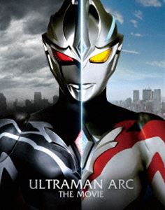 ウルトラマンアークザムービーチョウジゲンダイケッセンヒカリトヤミノアーク詳しい納期他、ご注文時はお支払・送料・返品のページをご確認ください発売日2025/7/30関連キーワード：トツカユウキ ブルーレイウルトラマンアーク THE MOVIE 超次元大決戦!光と闇のアーク（特装限定版）ウルトラマンアークザムービーチョウジゲンダイケッセンヒカリトヤミノアーク ジャンル アニメウルトラマンシリーズ 監督 辻本貴則 出演 戸塚有輝金田昇水谷果穂西興一朗中山翔貴田中日奈子竹中直人「君に勇者たる資格があるかどうか、だ—」。『宇宙賢者』を名乗る謎の男サスカルがユウマに告げたその言葉が、この闘いのすべての始まりだった。ウルトラマンに変身する光を手にしたからこそ、ひとり重圧を噛み締めて来たそんな使命たちが、サスカルの手により弄ばれ、次々にユウマに襲い掛かる!果たしてユウマは…ウルトラマンアークは、『想像力』を超えて最大の試練に打ち勝ち、未来を守り抜くことができるのだろうか?!封入特典作品解説書（オールカラー）／特製くるみボックス／特典ディスク【Blu-ray】特典映像ノンテロップエンディング／オーディオコメンタリー特典ディスク内容ウルトラマンアーク THE MOVIE 超次元大決戦!光と闇のアーク メイキング／完成披露プレミア上映会 2025年2月3日（月）＠東京・新宿ピカデリー／劇場特報／劇場本予告／TVスポット／Blu-ray＆DVD発売告知CM関連商品ウルトラマンアーク関連商品ウルトラマン作品一覧 種別 Blu-ray JAN 4934569369864 収録時間 79分 カラー カラー 組枚数 2 製作年 2024 製作国 日本 字幕 日本語 音声 リニアPCM（ステレオ） 販売元 バンダイナムコフィルムワークス登録日2025/04/22