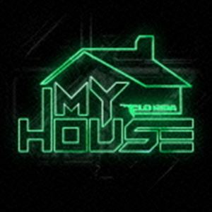 MY HOUSE ［JAPAN TOUR EDITION］詳しい納期他、ご注文時はお支払・送料・返品のページをご確認ください発売日2016/7/27フロー・ライダー / マイ・ハウス［最強ジャパン・エディション］（特別価格盤／来日記念盤）MY HOUSE ［JAPAN TOUR EDITION］ ジャンル 洋楽ラップ/ヒップホップ 関連キーワード フロー・ライダーヒップホップ界の激アゲMC、フロー・ライダーの2015年にリリースされたEP『マイ・ハウス』に、シングルなどを追加収録した＜最強版＞が日本独占リリース決定！先行シングルとして2015年に配信され全米チャートを賑わせた「G．D．F．R．」をはじめ、ロビン・シックやクリス・ブラウンといった大物ゲストも招いた珠玉のトラックが満載！　（C）RS特別価格盤／来日記念盤／ボーナストラック収録封入特典解説歌詞対訳付収録曲目11.ワンス・イン・ア・ライフタイム(3:35)2.マイ・ハウス(3:12)3.アイ・ドント・ライク・イット、アイ・ラヴ・イット （feat.ロビン・シック＆ヴァーダイン・ホワイト(3:44)4.ウォブル(3:06)5.ヒア・イット・イズ （feat.クリス・ブラウン）(3:12)6.G.D.F.R. （feat.セイジ・ザ・ジェミナイ＆ルーカス）(3:10)7.ザッツ・ホワット・アイ・ライク （feat.フィッツ）(3:17)8.フーズ・ウィズ・ミー （ボーナス・トラック）(3:30)9.ダーティー・マインド （feat.サム・マーティン） （ボーナス・トラック）(3:04)10.ハロー・フライデー （feat.ジェイソン・デルーロ） （ボーナス・トラック）(3:21)11.アット・ナイト （feat.リズ・エリアス＆エイコン） （ボーナス・トラック）(3:58)12.フー・ディド・ユー・ラヴ? （ボーナス・トラック）(3:11)関連商品フロー・ライダー CD 種別 CD JAN 4943674242870 収録時間 40分24秒 組枚数 1 製作年 2016 販売元 ソニー・ミュージックソリューションズ登録日2016/06/13