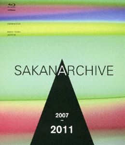 詳しい納期他、ご注文時はお支払・送料・返品のページをご確認ください発売日2013/10/23関連キーワード：サカナアーカイブ サカナーカイブ MV ブルーレイ BDサカナクション／SAKANARCHIVE 2007-2011〜サカナクション ミュージックビデオ集〜 ジャンル 音楽邦楽ロック 監督 出演 サカナクション2007年にアルバム「GO TO THE FUTURE」でメジャーデビューを果たし、日本の文学性を巧みに内包させる歌詞やフォーキーなメロディで、ロックナンバーからクラブミュージックまで多彩なジャンルを手がけるオルタナティヴ・ロックバンド、サカナクション。そんな彼らにとって初のミュージック・クリップ集がついに登場。「三日月サンセット」「サンプル」「エンドレス」など全14曲が収録され、サカナクションのこれまでの軌跡を辿ることのできる渾身の1枚。収録内容三日月サンセット／白波トップウォーター／ワード／サンプル／ナイトフィッシングイズグッド／セントレイ／ネイティブダンサー／アルクアラウンド／目が明く藍色／アイデンティティ／ルーキー／montage／『バッハの旋律を夜に聴いたせいです。』／エンドレス／ドキュメント特典映像2007-2011年の活動を振り返るメンバー座談会映像／ドキュメント ミュージックビデオ原案／メイキング映像 ほか関連商品サカナクション映像作品 種別 Blu-ray JAN 4988002657902 収録時間 122分 カラー カラー 組枚数 1 製作国 日本 音声 日本語 販売元 ビクターエンタテインメント登録日2013/08/21