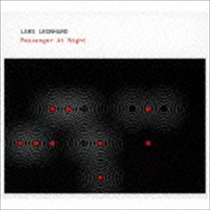 レオンハード ラーズ パッセンジャー アット ナイト詳しい納期他、ご注文時はお支払・送料・返品のページをご確認ください発売日2015/5/20ラーズ・レオンハード / パッセンジャー・アット・ナイトパッセンジャー アット ナイト ジャンル 洋楽クラブ/テクノ 関連キーワード ラーズ・レオンハードドイツの良質なダブテクノをリリースするBINE　MUSICからデビューしたデュッセルドルフのアーティスト、ラーズ・レオンハードがコラボ・アルバムを経て4年ぶりにリリースするセカンド・アルバム。エイフェックス・ツイン、ディープ・コードやデッドビート、ベーシック・チャンネル等の先人達が切り開いたダブテクノ〜IDMサウンドを深化させたディープな一枚。　（C）RS輸入盤国内仕様／デジパック※こちらの商品はインディーズ盤のため、在庫確認にお時間を頂く場合がございます。収録曲目11.Night Train To Berlin(6:56)2.Sunset In Paris(4:48)3.So Close So Far(6:48)4.Vienna(6:06)5.Passenger At Night(6:55)6.Hang In The Balance(6:13)7.Lilly’s Spieluhr(7:01)8.Underground Railroad(6:14)9.Sternenklare Nacht(6:59)10.Long Way Home(5:41)11.Heimweh(7:09) 種別 CD JAN 4526180192985 収録時間 70分54秒 組枚数 1 製作年 2015 販売元 ウルトラ・ヴァイヴ登録日2015/06/08